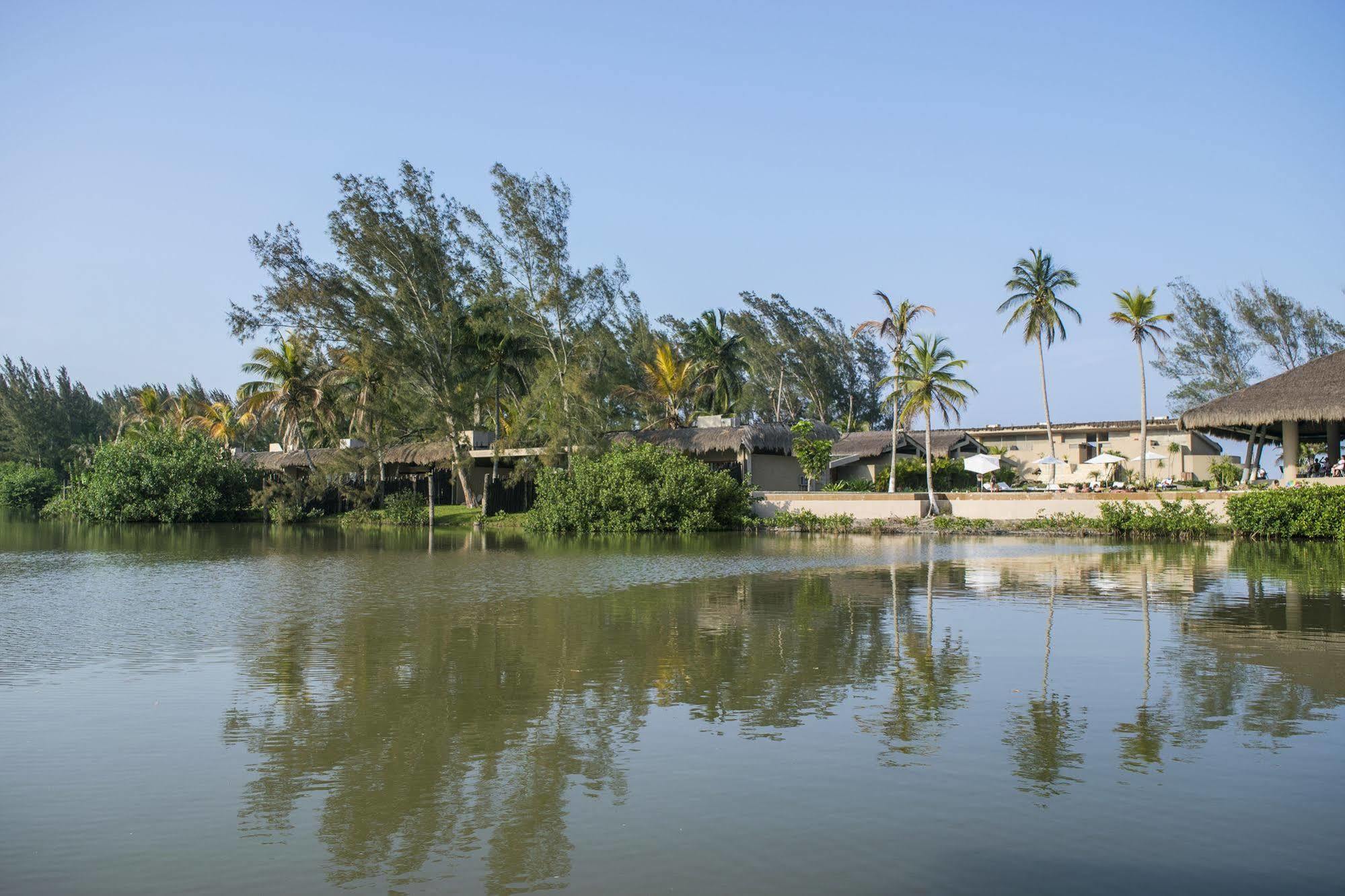 ホテル Isla Tajin Tuxpan  エクステリア 写真